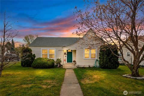 Photo of 100 S Sampson Street St, Ellensburg, WA 98926 (MLS # 2509762)