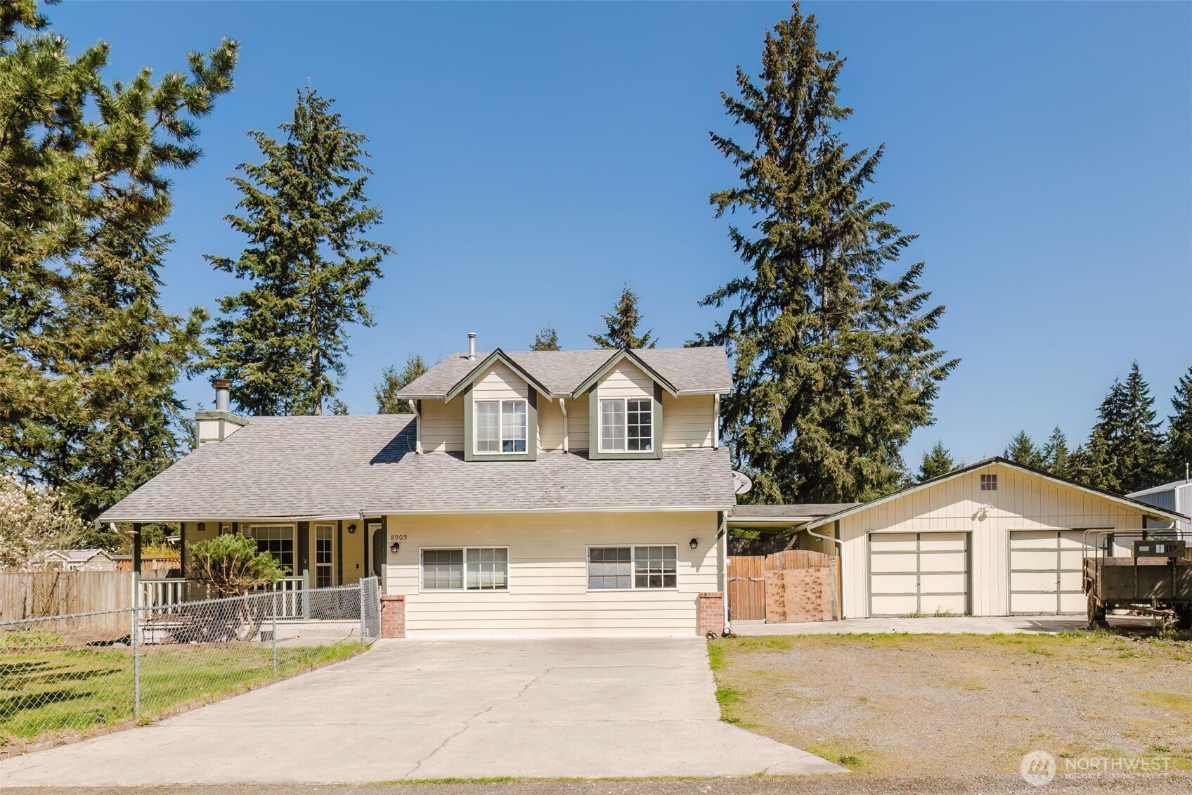 8903 216th Court E