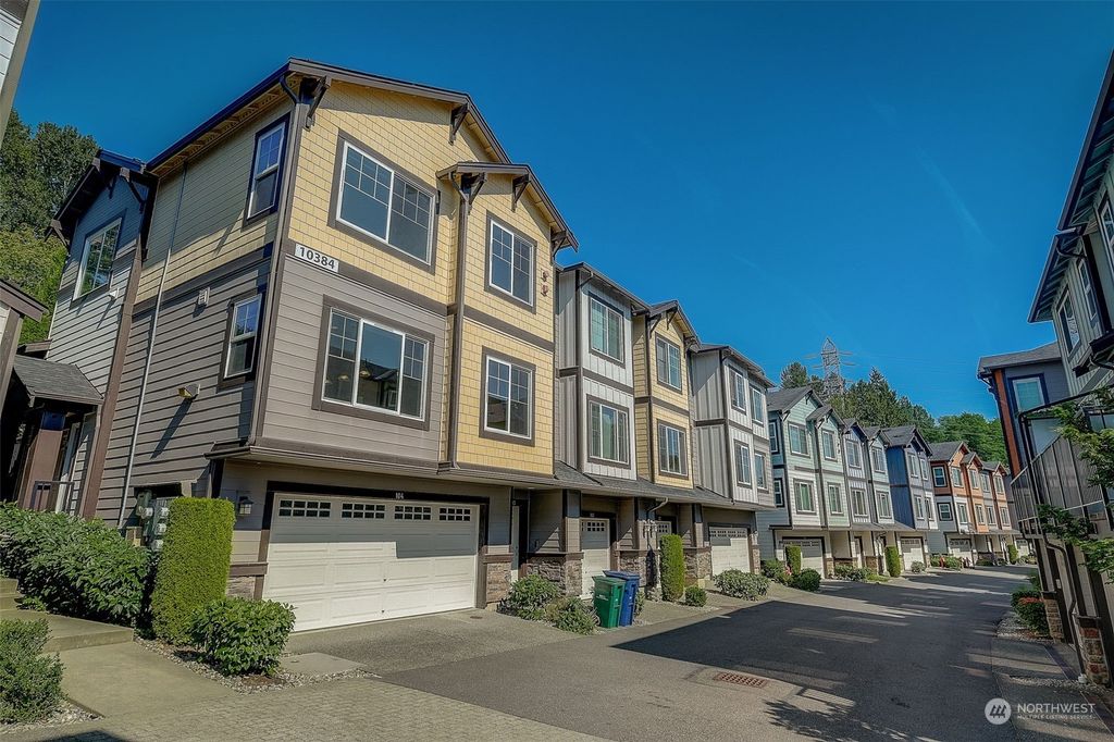 Photo of 10384 157th Place NE #104, Redmond, WA 98052 (MLS # 2139223)