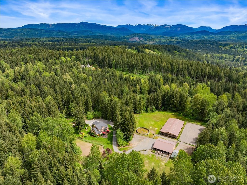 Photo of 8524 353rd Avenue NE, Carnation, WA 98014 (MLS # 2375047)