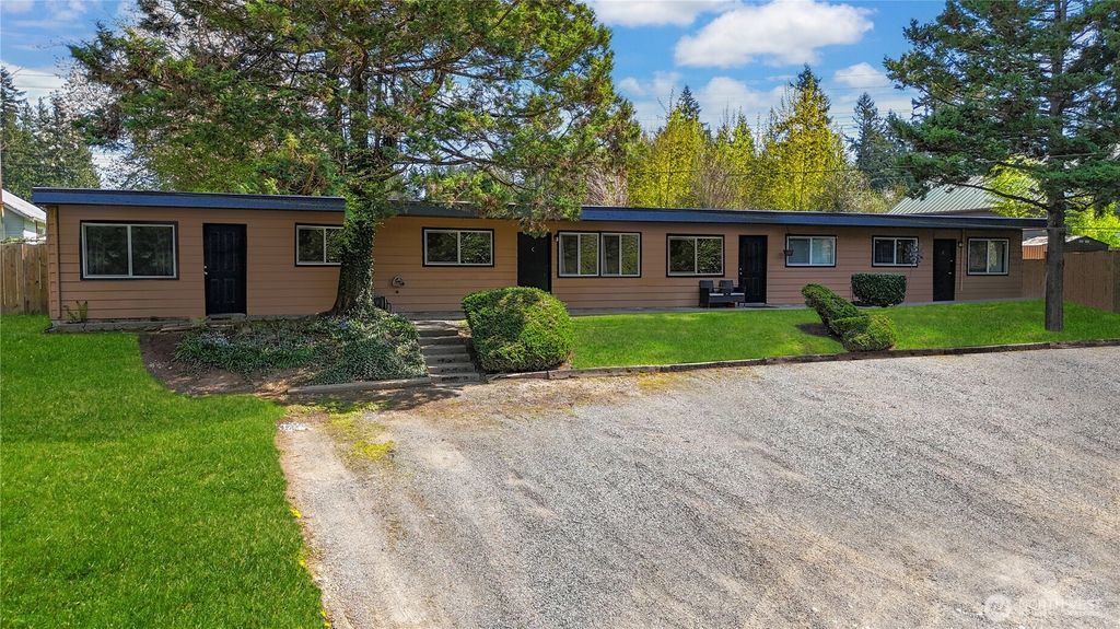 Photo of 7820 64th Street SE, Snohomish, WA 98290 (MLS # 2359487)