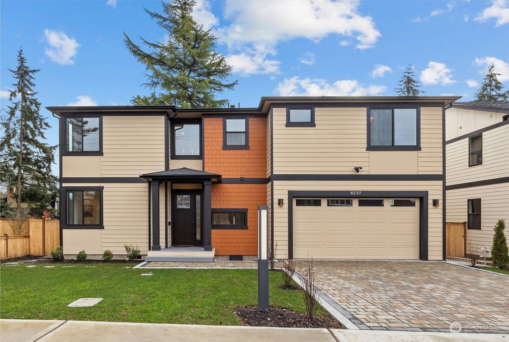 Photo of 8237 NE 124th Street, Kirkland, WA 98034 (MLS # 2329174)