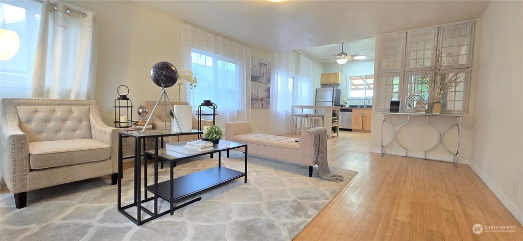 Photo of 13034 38th Avenue S, Tukwila, WA 98168 (MLS # 2308610)