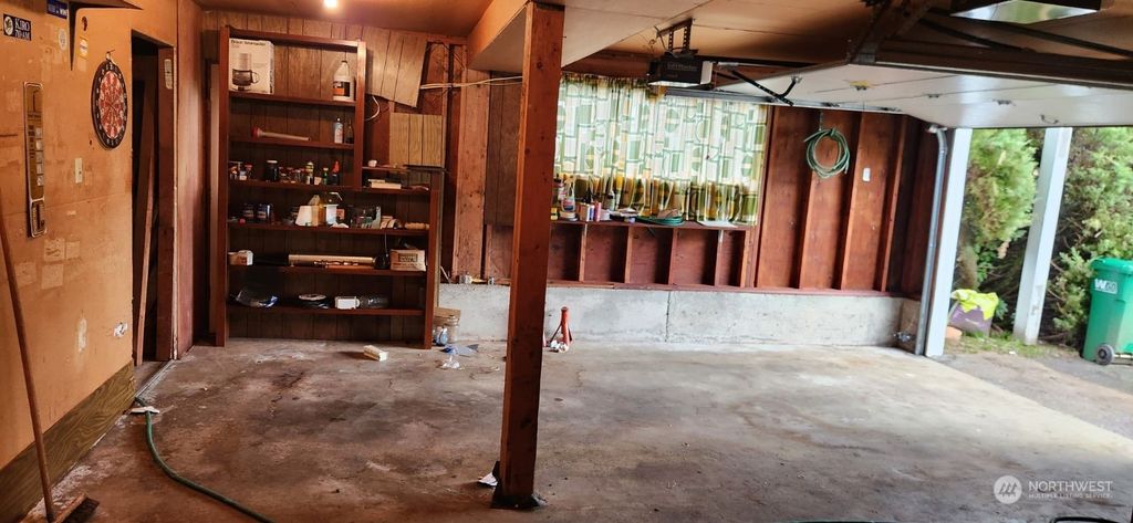 Photo of 7919 133rd Avenue NE, Redmond, WA 98052 (MLS # 2202159)