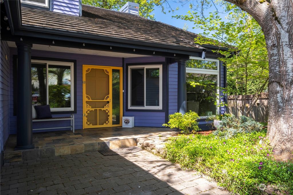 Photo of 13304 SE 263rd Place, Kent, WA 98042 (MLS # 2066760)