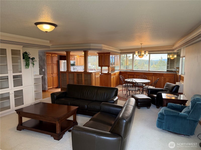 1910 Evergreen Park Drive SW 1001