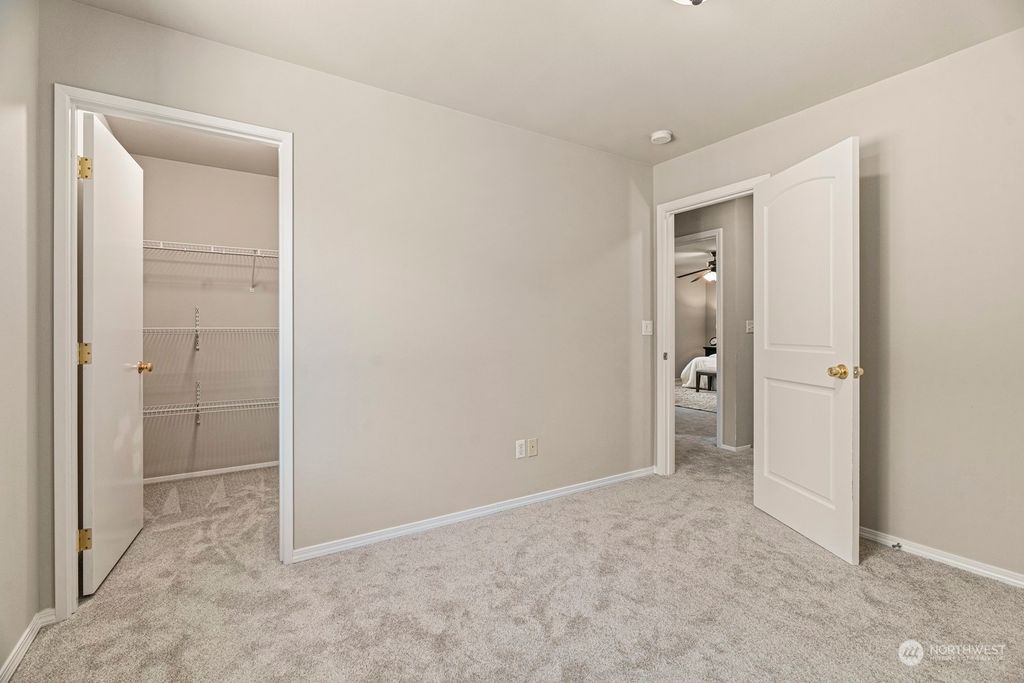 listing image 9364476211786695979