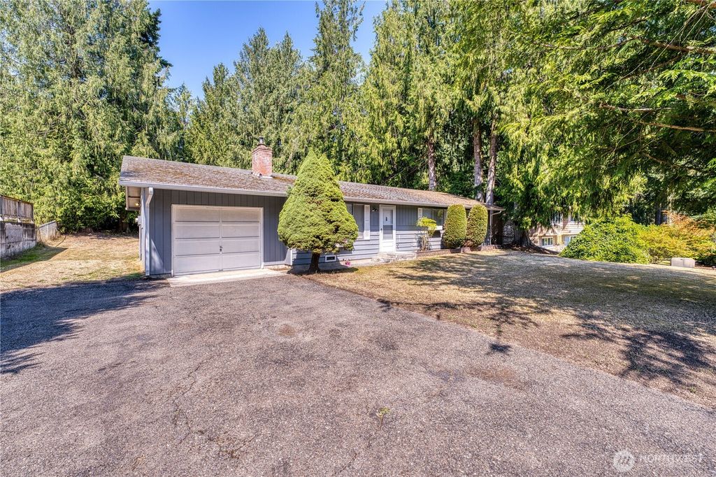 Photo of 410 El Camino Drive, Sequim, WA 98382 (MLS # 2557868)