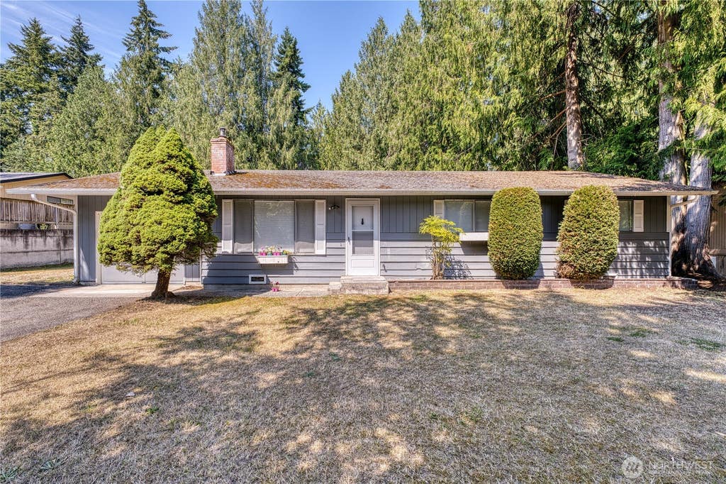 Photo of 410 El Camino Drive, Sequim, WA 98382 (MLS # 2557868)