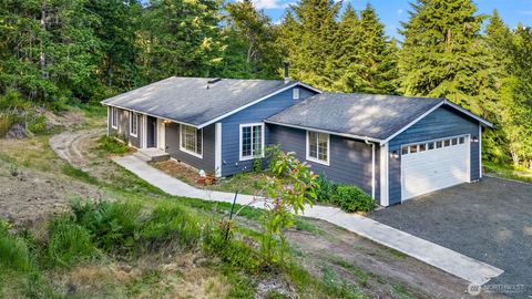 Photo of 600 E Probert Road, Shelton, WA 98584 (MLS # 2389779)