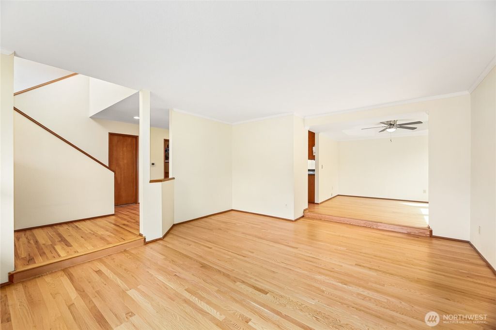 Photo of 337 S 302nd Place, Federal Way, WA 98003 (MLS # 2363358)
