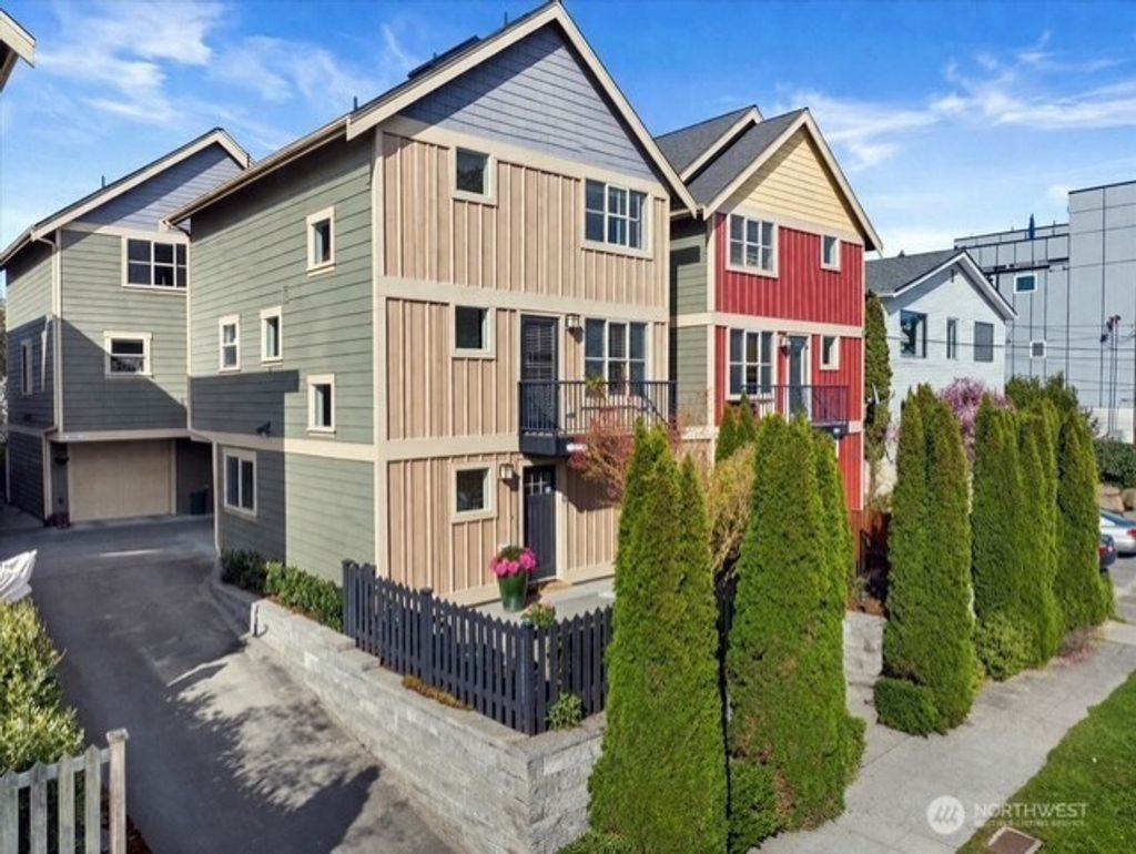 Photo of 836 NW 52nd Street #B, Seattle, WA 98107 (MLS # 2503624)