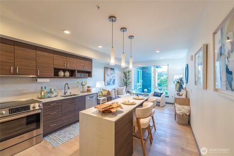 Photo of 11903 NE 128th Street #608, Kirkland, WA 98034 (MLS # 2426536)