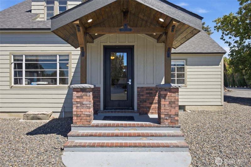 123 2nd Avenue SW