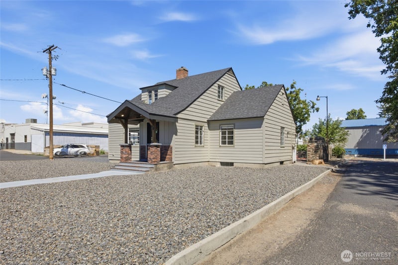 123 2nd Avenue SW