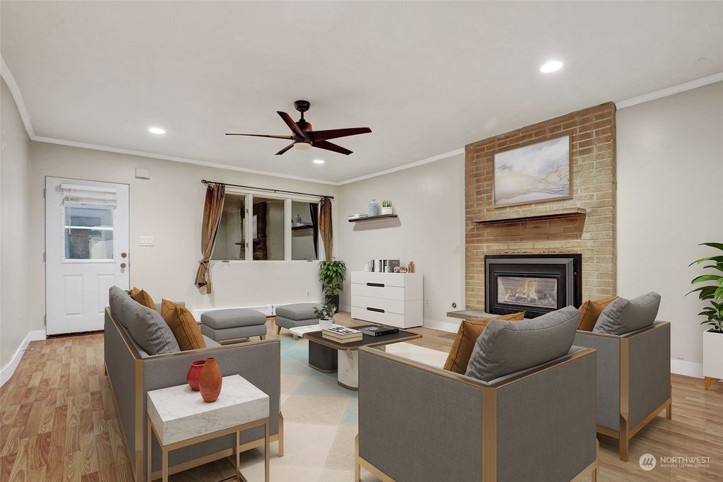 Photo of 209 S 107 Street, Seattle, WA 98168 (MLS # 2182429)