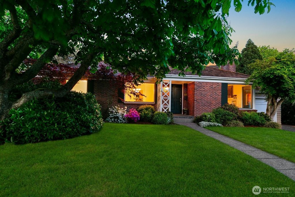 Photo of 1910 34th Avenue W, Seattle, WA 98199 (MLS # 2368685)