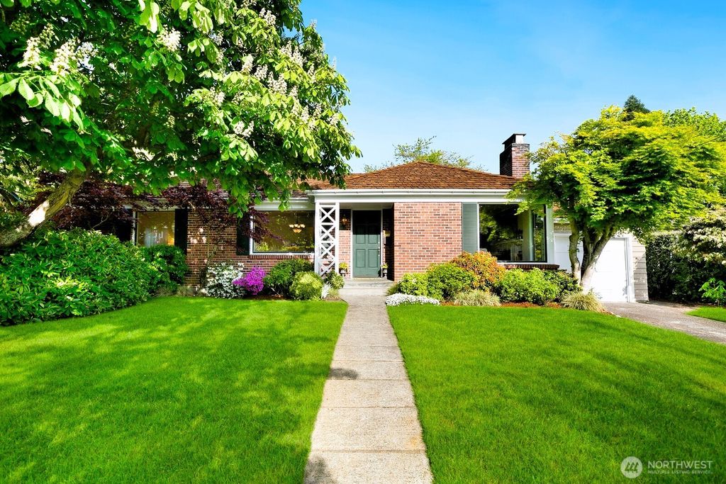 Photo of 1910 34th Avenue W, Seattle, WA 98199 (MLS # 2368685)