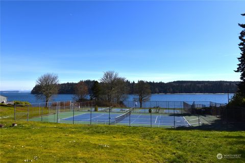 A home in Port Ludlow