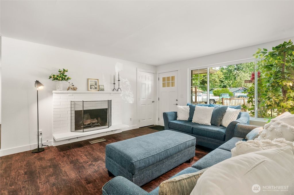 Photo of 25305 182nd Avenue SE, Covington, WA 98042 (MLS # 2388018)