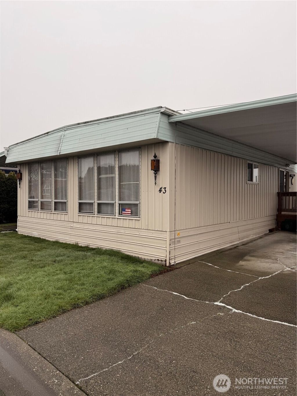 Photo of 225 NE Ernst St #43, Oak Harbor, WA 98277 (MLS # 2469313)