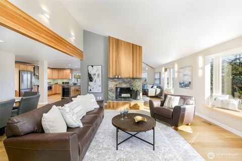 6001 60th Avenue NE Seattle WA 98115