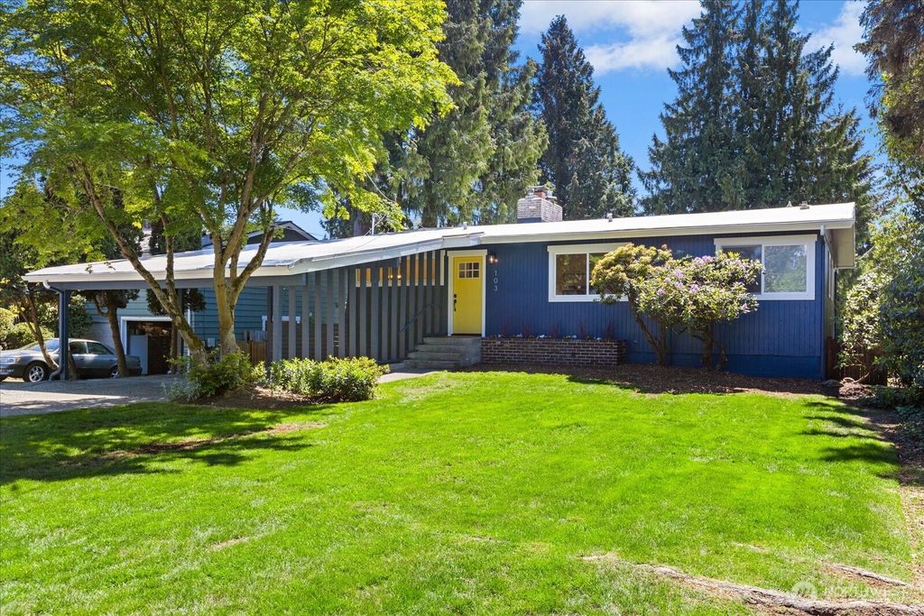 Photo of 103 N 178th Street, Shoreline, WA 98133 (MLS # 2523743)