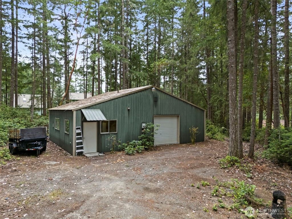 Photo of 10500 SW Wicks Lake Rd RD, Port Orchard, WA 98367 (MLS # 2550417)
