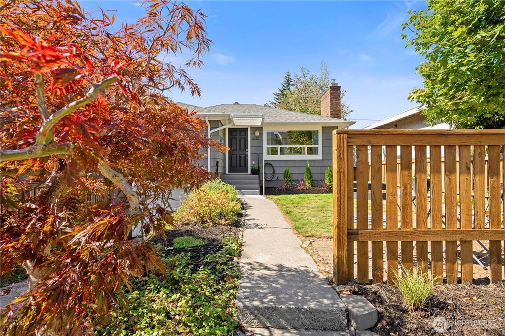 Photo of 6325 42nd Avenue SW, Seattle, WA 98136 (MLS # 2574528)