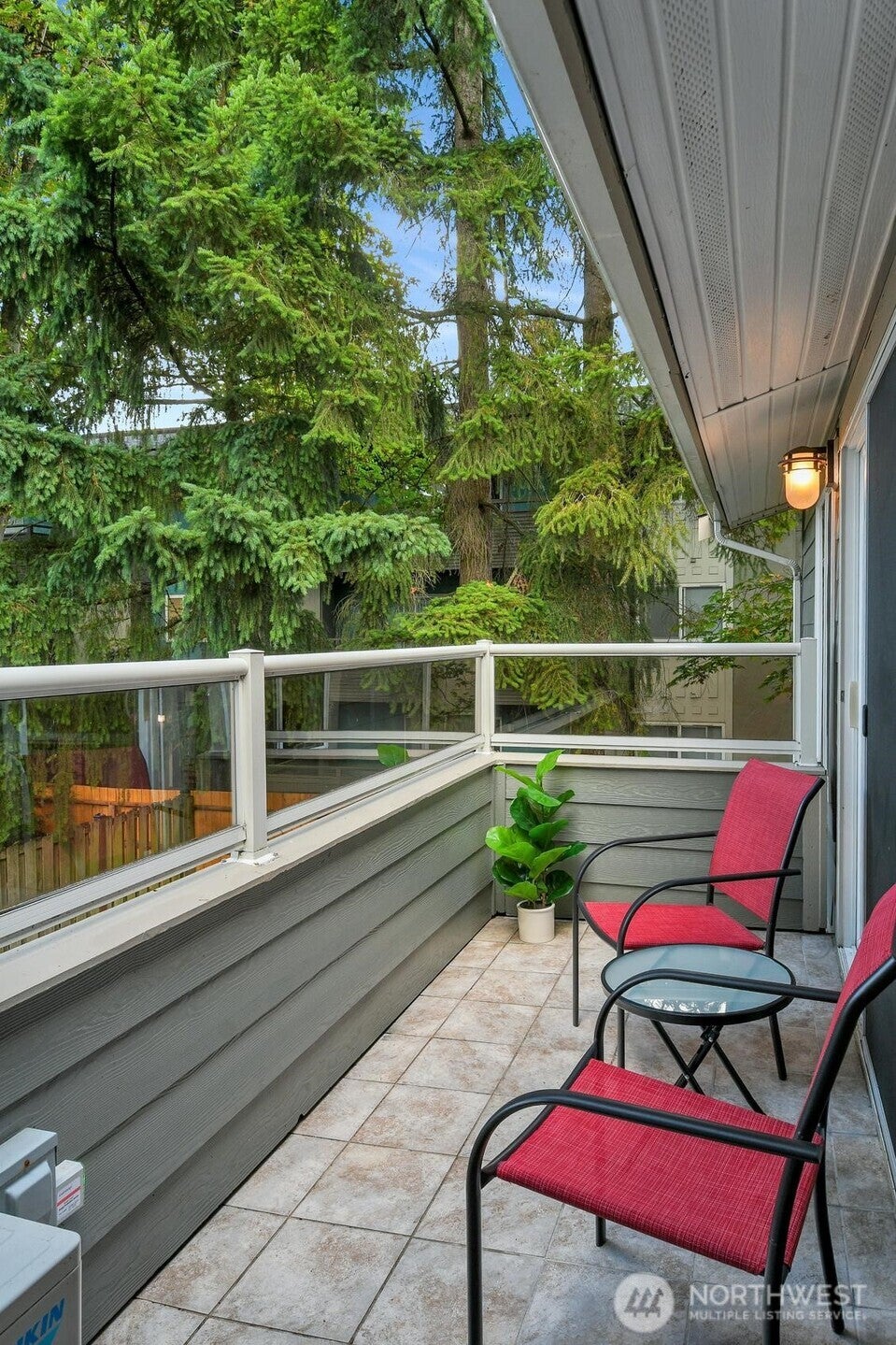 Photo of 15406 NE 15th Place #24, Bellevue, WA 98007 (MLS # 2585088)