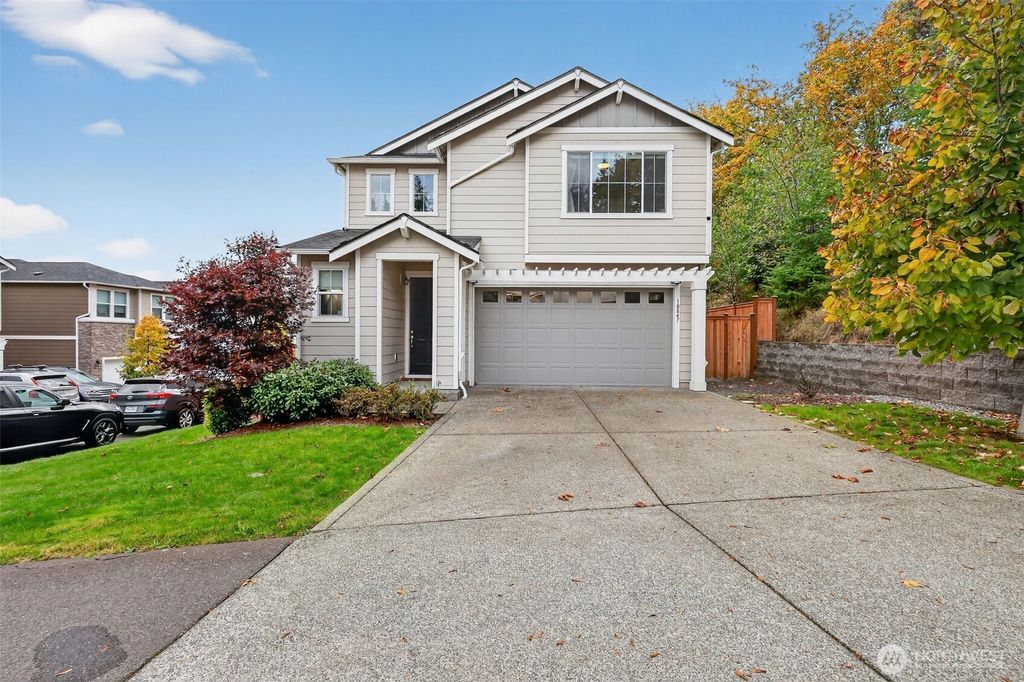 Photo of 18847 SE 123rd Place, Renton, WA 98058 (MLS # 2488788)