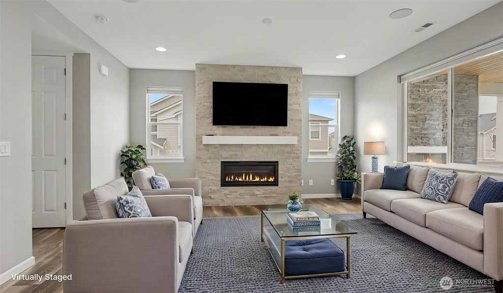 Photo of 18847 SE 123rd Place, Renton, WA 98058 (MLS # 2488788)