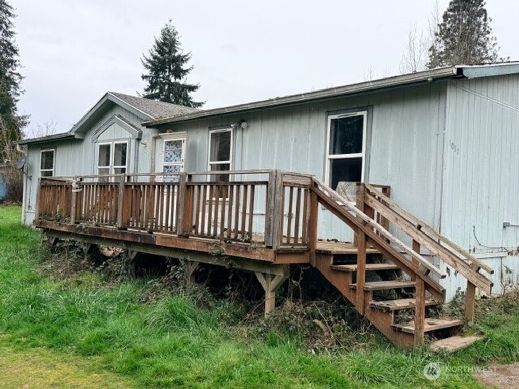 Photo of 1017 C Street, Vader, WA 98593 (MLS # 2492912)