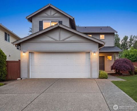 Photo of 207 Edmonds Place NE, Renton, WA 98056 (MLS # 2524155)