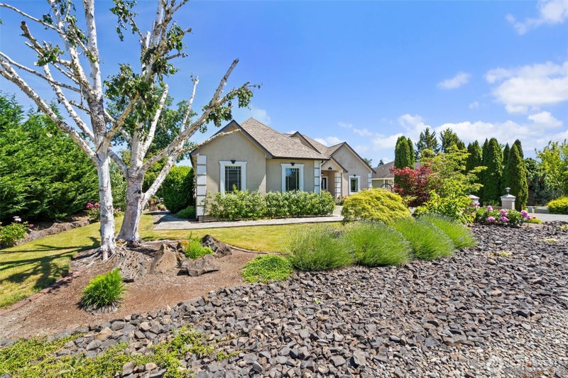 153 Newaukum Village Drive