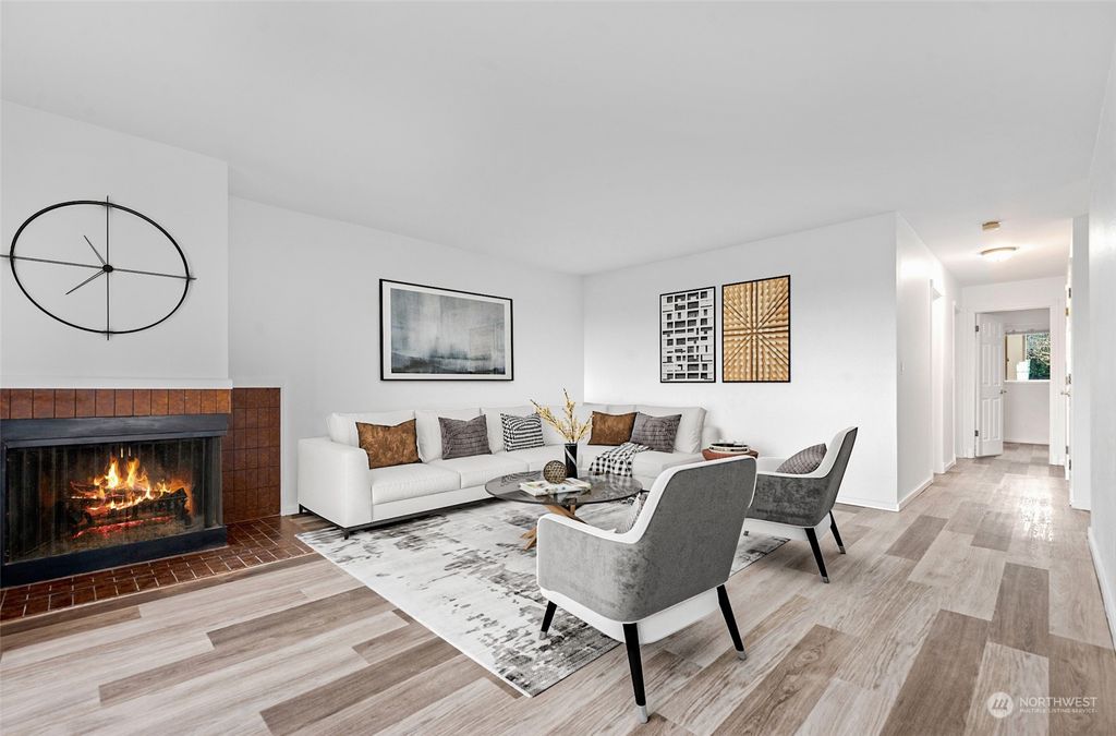 Photo of 9710 5th Avenue NE #403, Seattle, WA 98115 (MLS # 2322291)