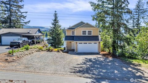 Photo of 17127 Lakepoint Drive SE, Yelm, WA 98597 (MLS # 2523832)