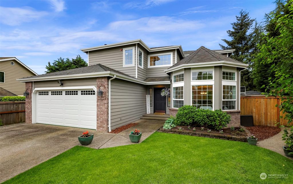 Photo of 1317 S 251st Court, Des Moines, WA 98198 (MLS # 2240808)
