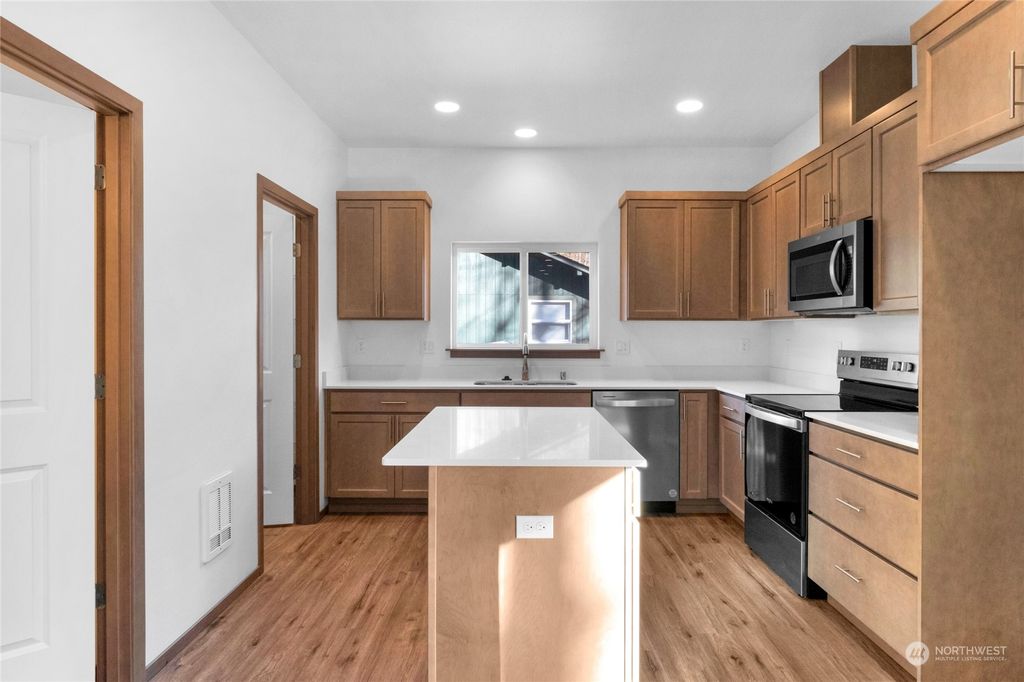 Photo of 41432 Goldbar Boulevard, Gold Bar, WA 98251 (MLS # 2181651)