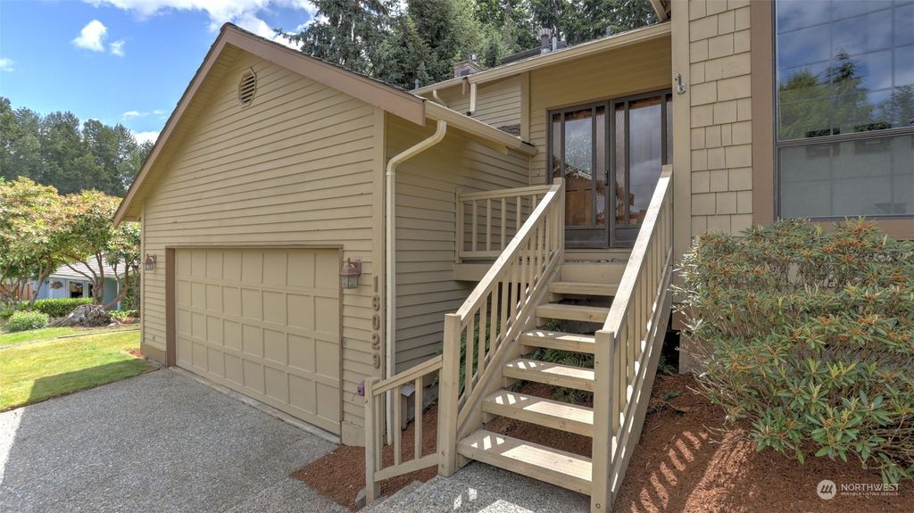 Photo of 16029 SE 169th Place, Renton, WA 98058 (MLS # 2252057)
