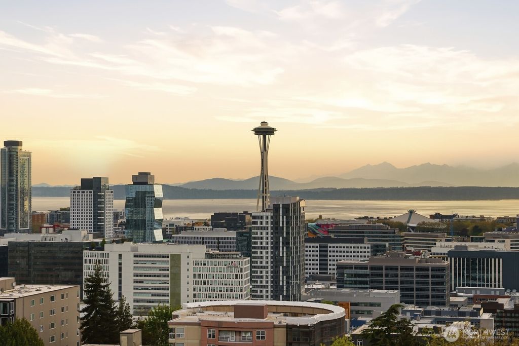 Photo of 601 Belmont Avenue E #B7, Seattle, WA 98102 (MLS # 2509454)