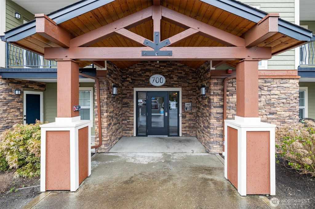 Photo of 700 32nd Street #A404, Bellingham, WA 98225 (MLS # 2491492)