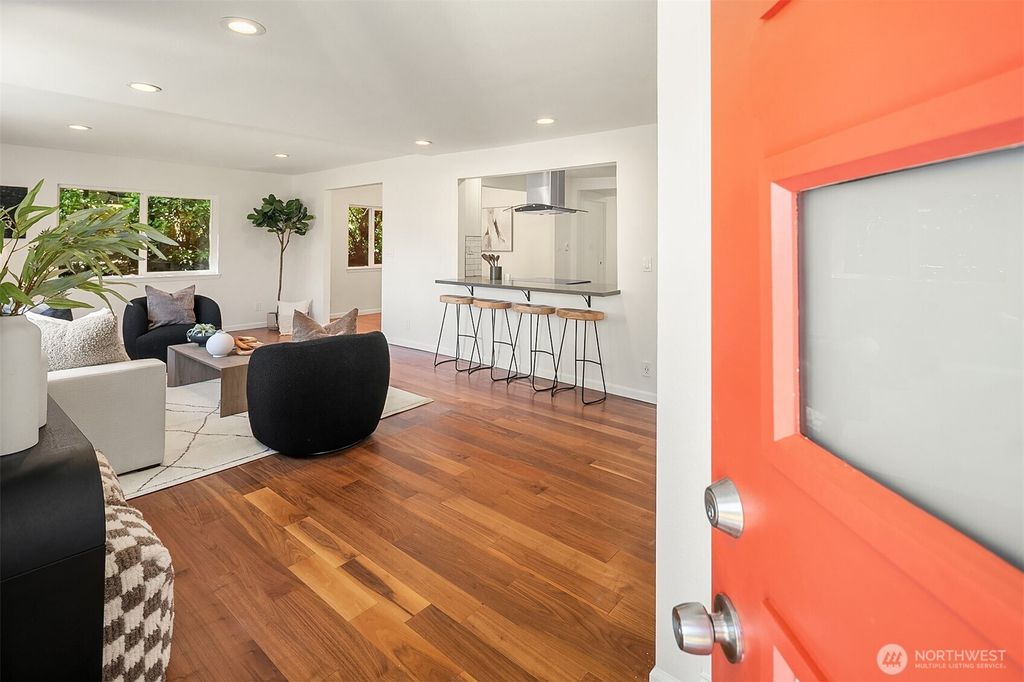 Photo of 10011 36th Avenue NE, Seattle, WA 98125 (MLS # 2374678)