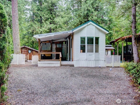Photo of 39 Wilderness Way, Deming, WA 98244 (MLS # 2578811)
