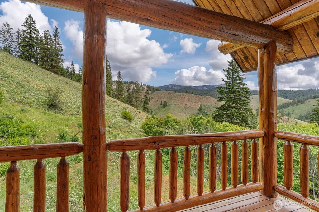 Photo of 9350 N Fork Road, Cashmere, WA 98815 (MLS # 2534616)