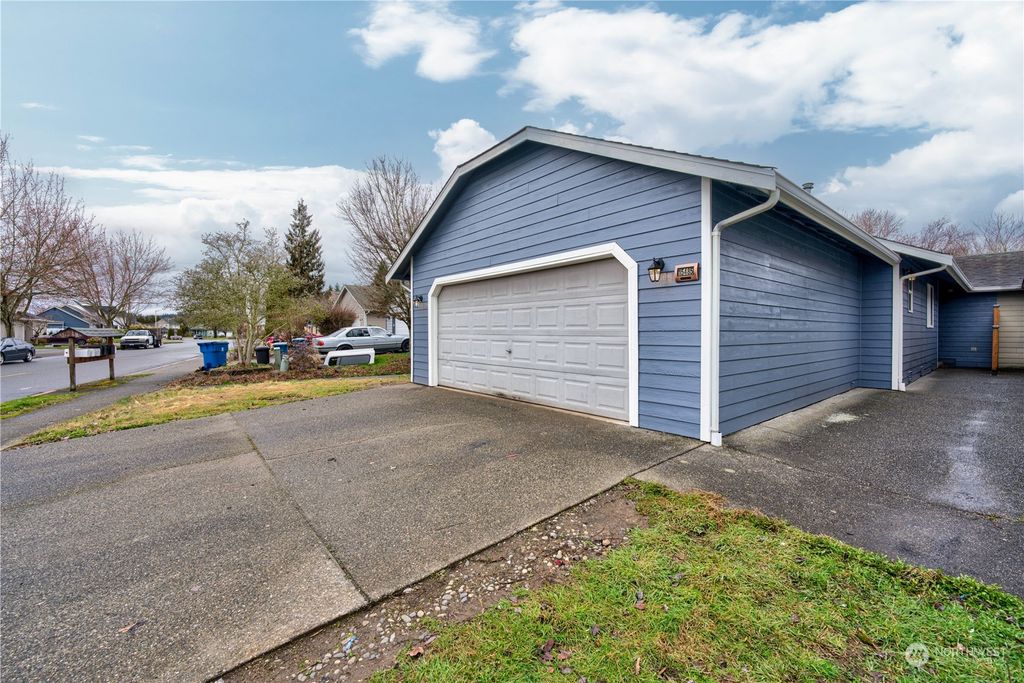 Photo of 15485 Esther Avenue SE, Monroe, WA 98272 (MLS # 2043271)
