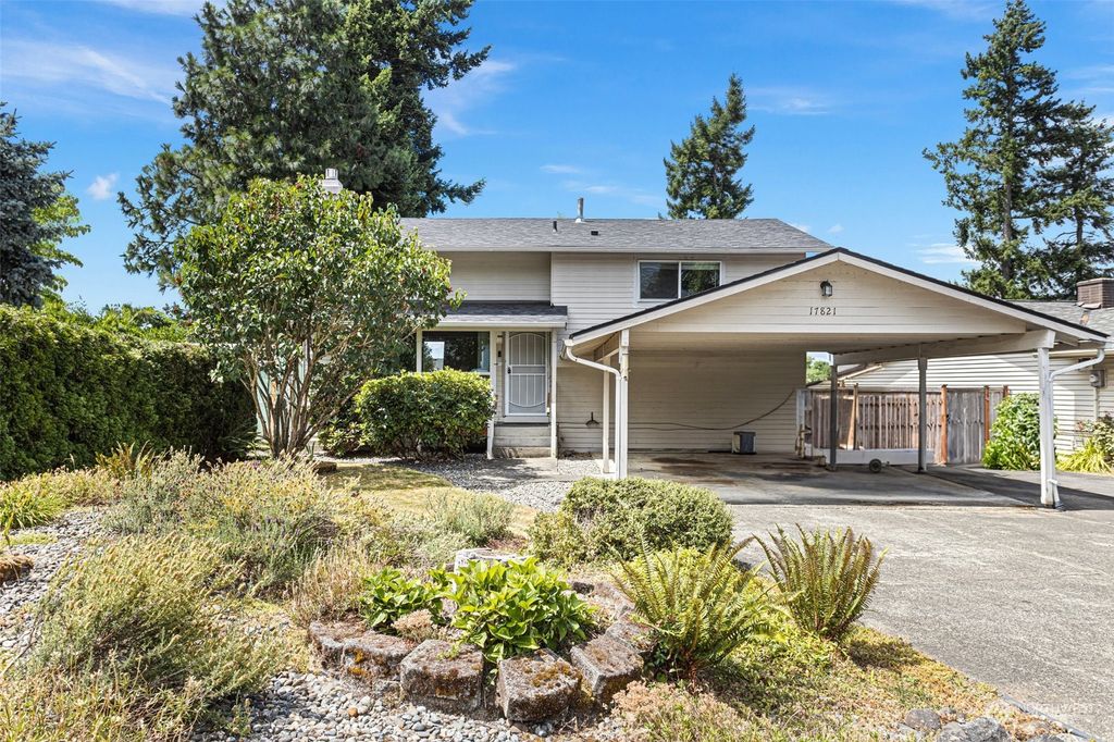 Photo of 17821 113th Place SE, Renton, WA 98055 (MLS # 2140874)