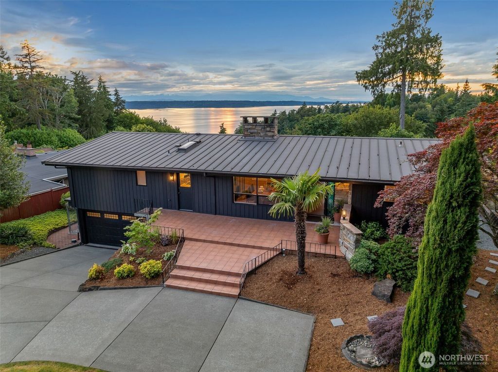 Photo of 432 SW 206th Street, Normandy Park, WA 98166 (MLS # 2394950)