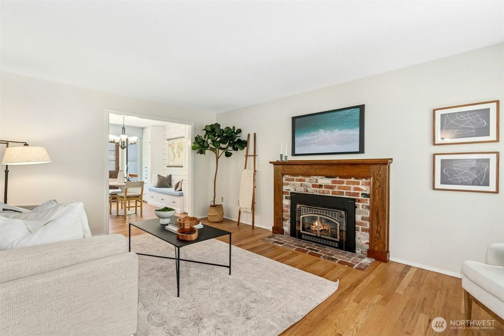 Photo of 24011 57th Avenue SE, Woodinville, WA 98072 (MLS # 2363330)