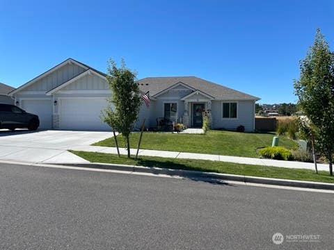 Photo of Kennewick, WA 99338 (MLS # 2552319)